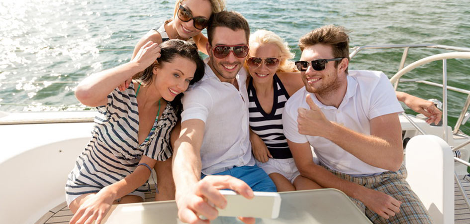 yacht party
